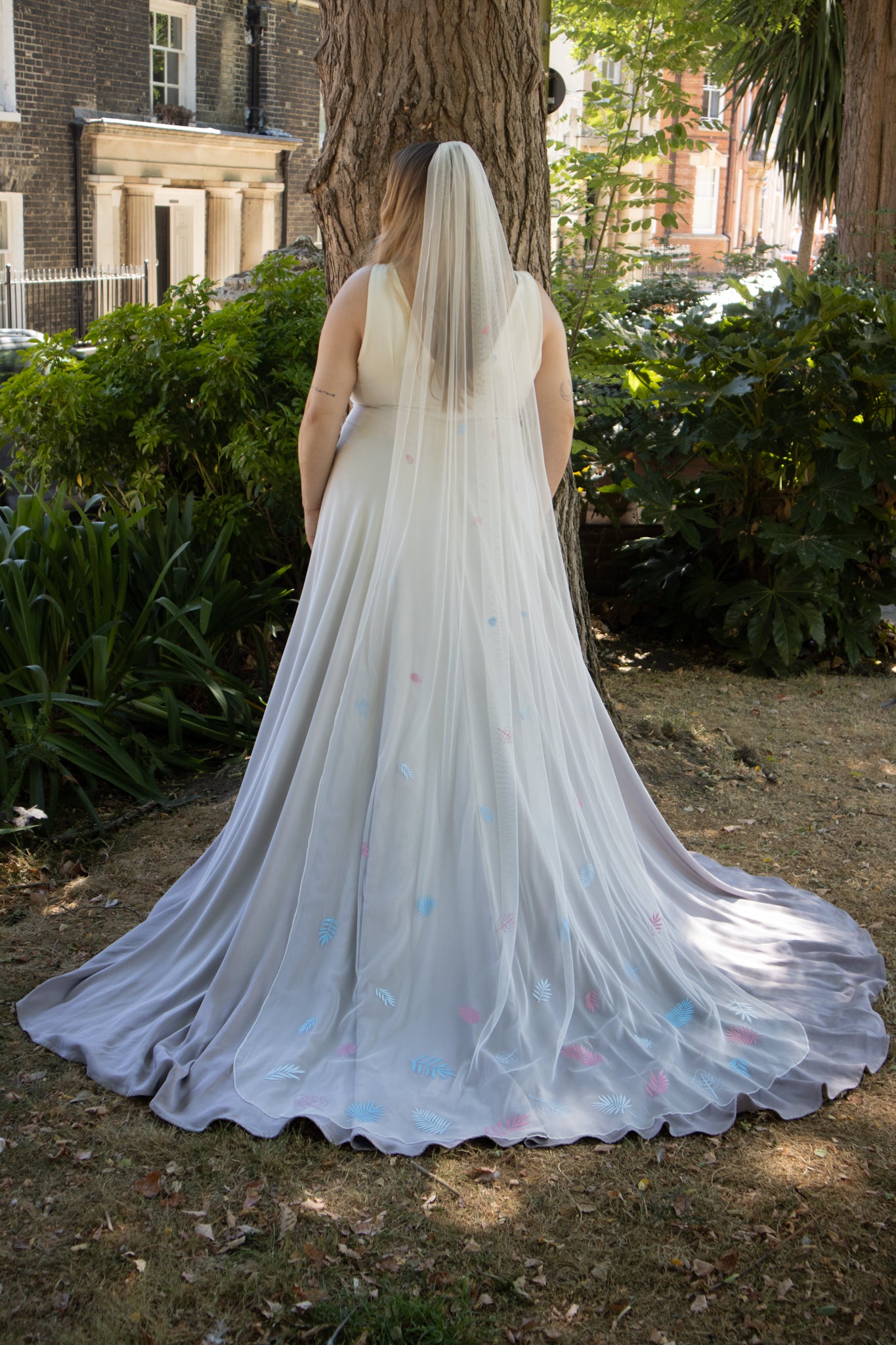 Tropical leaf veil