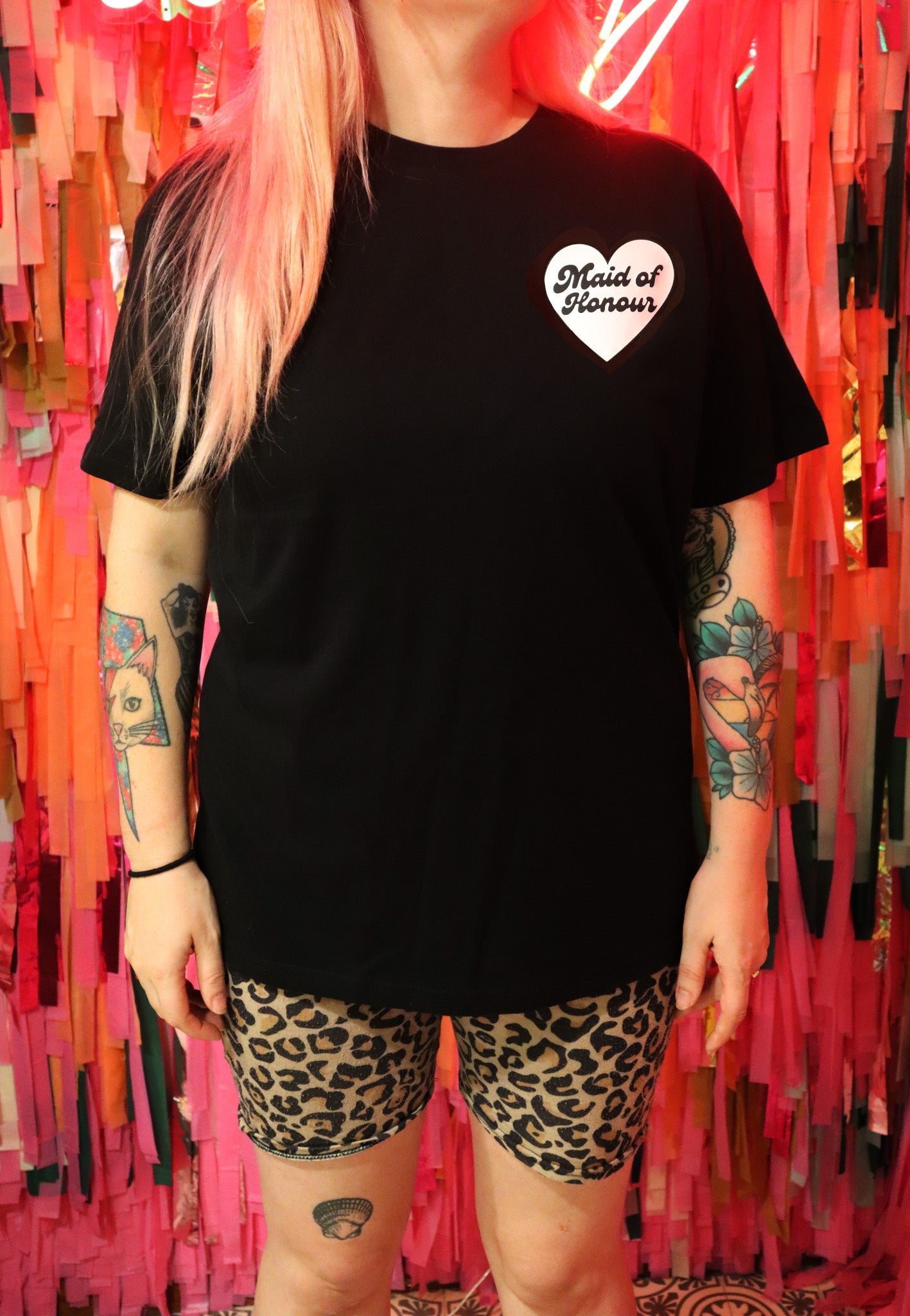 Maid of Honour heart t shirt - black