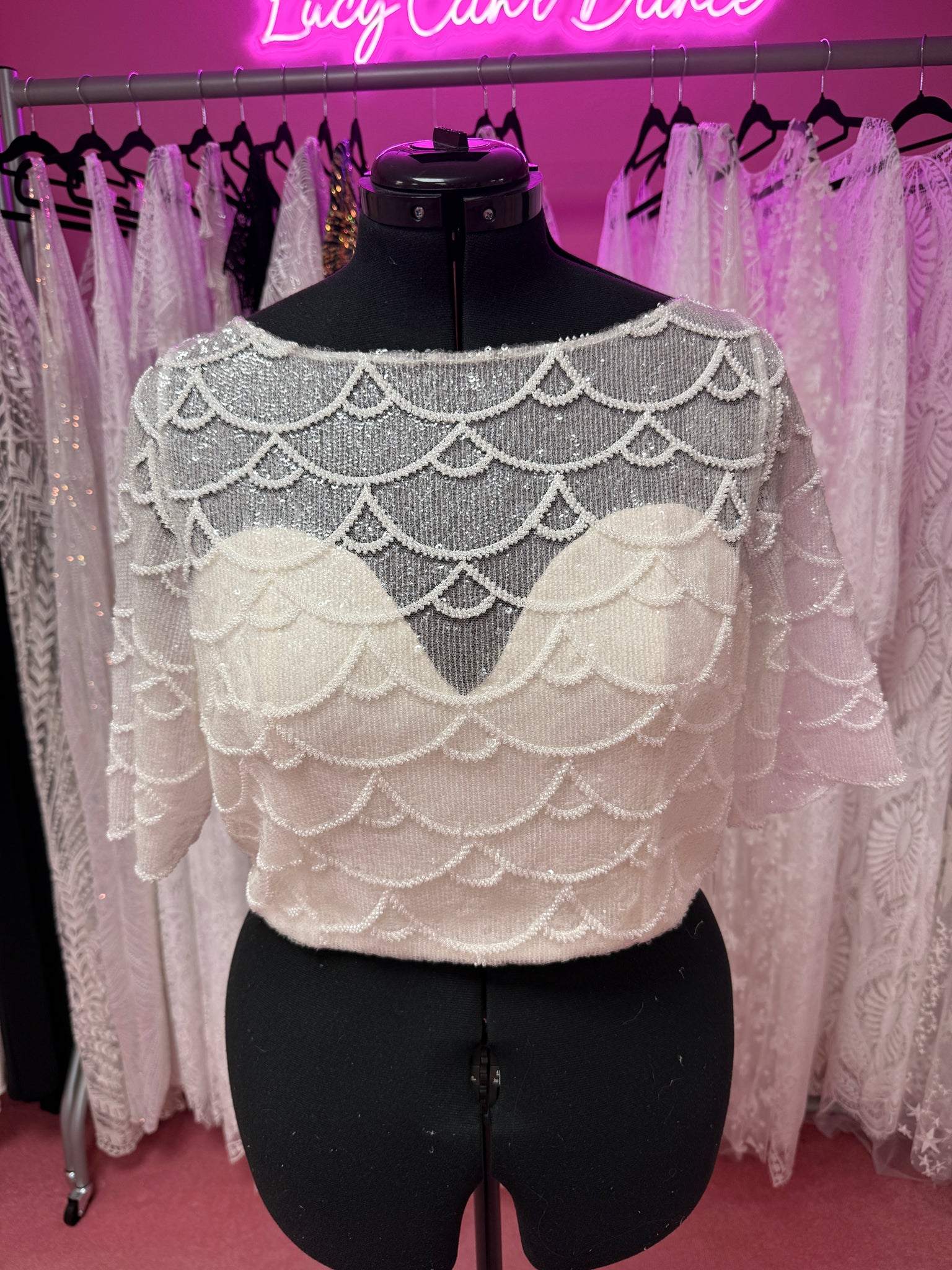 Marshmallow top size 16