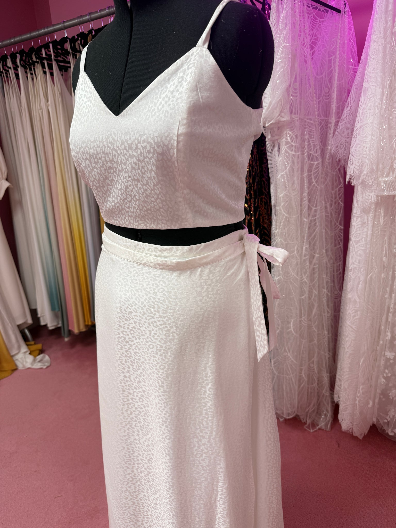 Whinnie two piece size 16