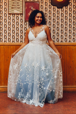 Colourful Boho Wedding Dress Sparkly Boho Wedding Dress Short Sleeve Tulle Wedding Dress Colourful Boho Wedding Dress Sparkly Boho Wedding Dress Short Sleeve Tulle Wedding Dress