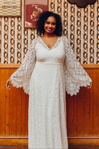 Barcelona = 1970s Wedding Dress